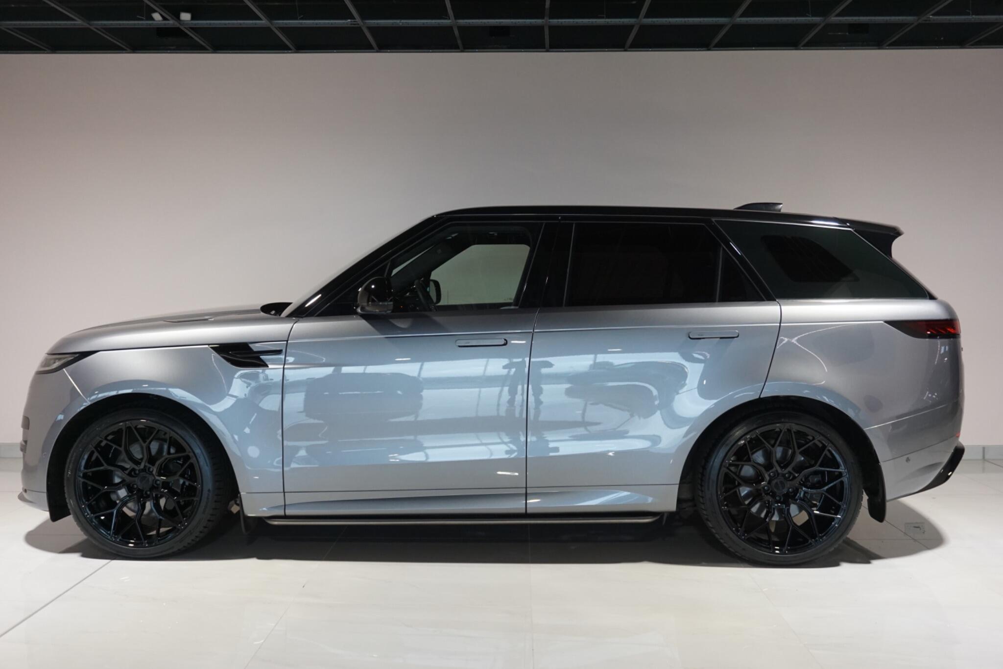 Land Rover Range Rover Sport 3.0 D300 MHEV Stealth Edition SUV 5dr Diesel Auto 4WD Euro 6 (s/s) (300 ps)